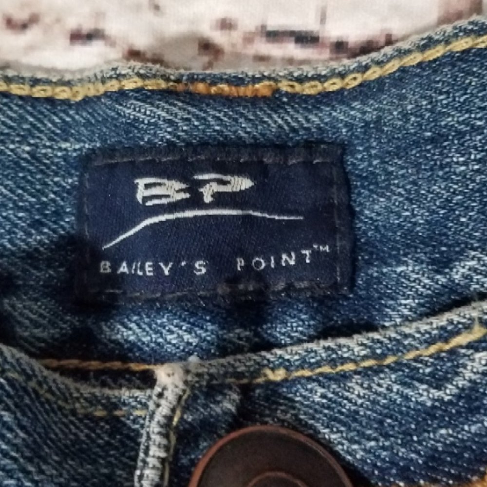 Bailey's Point Jeans, Distressed Look, W30L30 - Picture 7 of 8